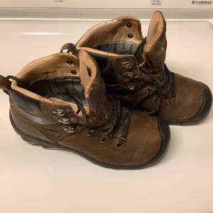 Womens Keens 9.5