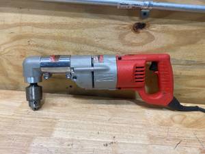 lot 1 image: MILWAUKEE 12 Right Angle Drill (1107-1)