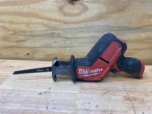 lot 3 image: MILWAUKEE M12 FUEL 12V Lithium-Ion Brushless Cordless HACKZALL Reciprocating Saw (Tool-Only)