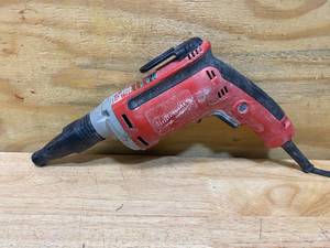 lot 111 image: MILWAUKEE Drywall Screwdriver