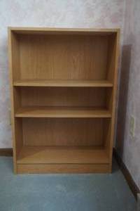 lot 16 image: bookshelf