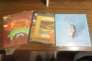 lot 35 image: record albums