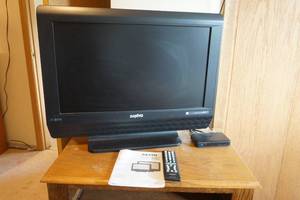 lot 52 image: Sanyo tv