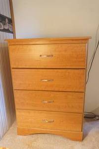 lot 58 image: dresser