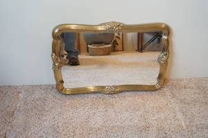lot 72 image: wall mirror
