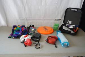 lot 118 image: pet supplies