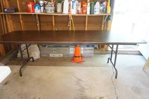 lot 119 image: folding table