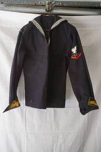 lot 124 image: US navy jumper