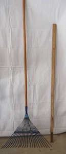 lot 129 image: rake