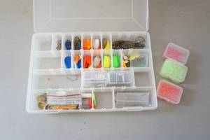 lot 143 image: fishing tackle