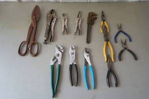 lot 197 image: vise grips