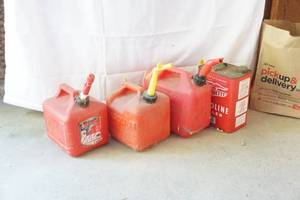 lot 220 image: gas containers