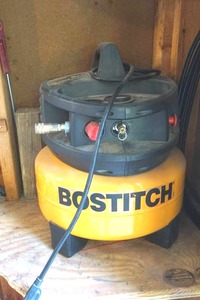 lot 221 image: Bostitch air compressor