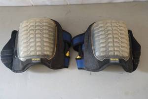 lot 226 image: Irwin contractor knee pads