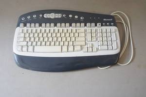 lot 227 image: Microsoft keyboard