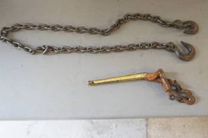 lot 258 image: chain