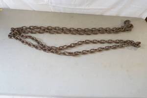 lot 257 image: chain