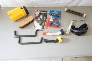 lot 281 image: tire repair kitflashlight