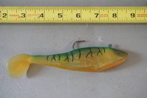 lot 311 image: Musky lure