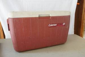 lot 342 image: Coleman cooler