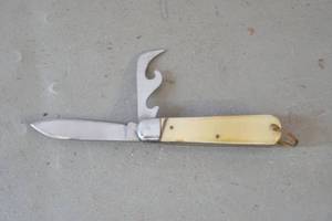 lot 385 image: pocket knife