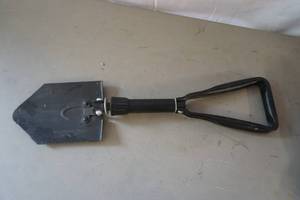 lot 388 image: Adventurer spade
