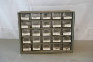lot 404 image: parts organizer