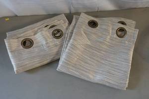 lot 419 image: curtains
