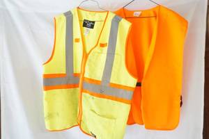 lot 433 image: 2 safety vests