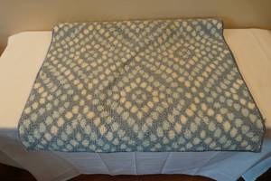 lot 456 image: accent rugs