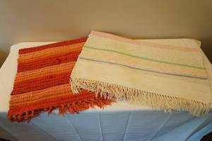 lot 457 image: accent rugs