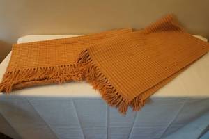lot 458 image: accent rugs