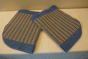 lot 459 image: accent rugs