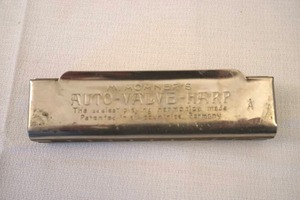 lot 496 image: harmonica
