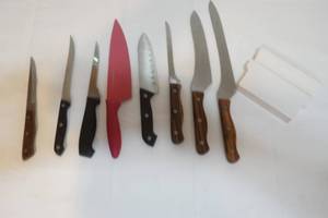 lot 523 image: kitchen knives