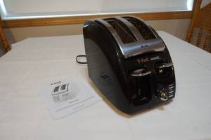 lot 526 image: T-Fall Avanti toaster