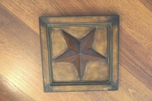lot 554 image: metal wall decor