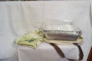 lot 580 image: foil roasting pans