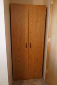lot 587 image: cabinet