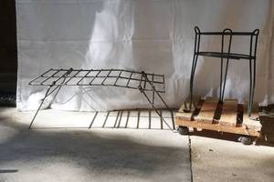 lot 592 image: garden supplies
