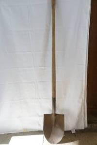 lot 608 image: spade