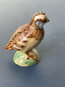 lot 87 image: Rosemeade Pottery SaltPepper Shaker