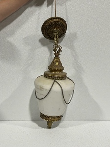 lot 38 image: Vintage Swag Hanging Lighting Lamp