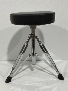 lot 43 image: Drum Throne