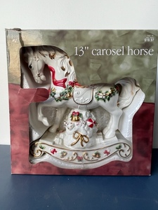 lot 103 image: 13 Horse Carousel