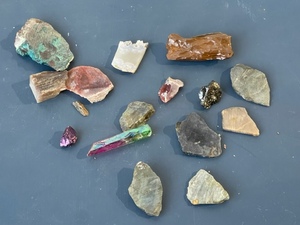 lot 121 image: Agates, Crystal, Minerals, Stones, Etc...