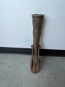 lot 147 image: Advance Car Mover Railroad Car Jack