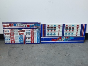 lot 148 image: Slot Machine Glass Panels