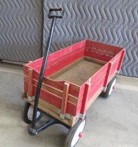 VINTAGE RADIO FLYER TOWN AND COUNTRY WAGON.