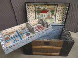 GORGEOUS HUMP BACKED TRUNK REFINISHED